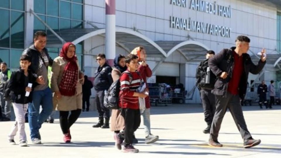 Afgan göçmenler ülkelerine gönderiliyor