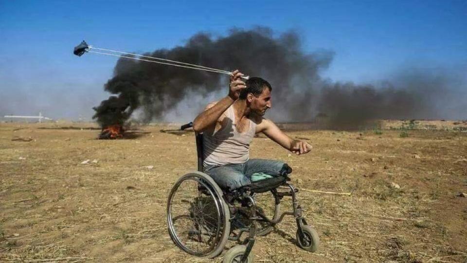 Gazze'de direnişin sembolü, tekerlekli sandalyesinde öldürüldü