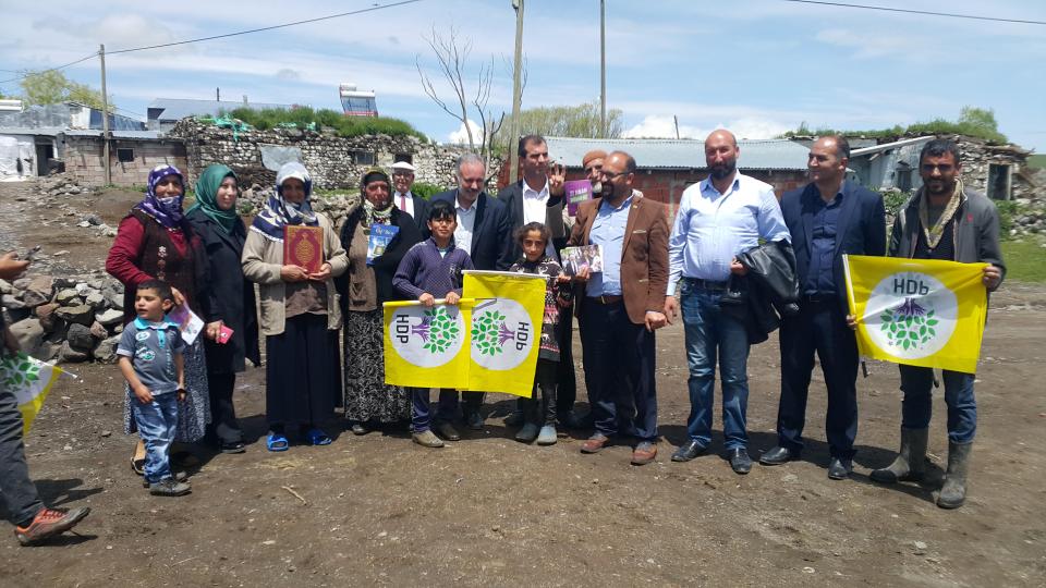 HDP Sözcüsü Kars Milletvekili Ayhan BİLGEN’den  Kars’ta bulunan Hasçiftlik, Merkez Karaçoban ve Çakmak köylerine ziyaret.