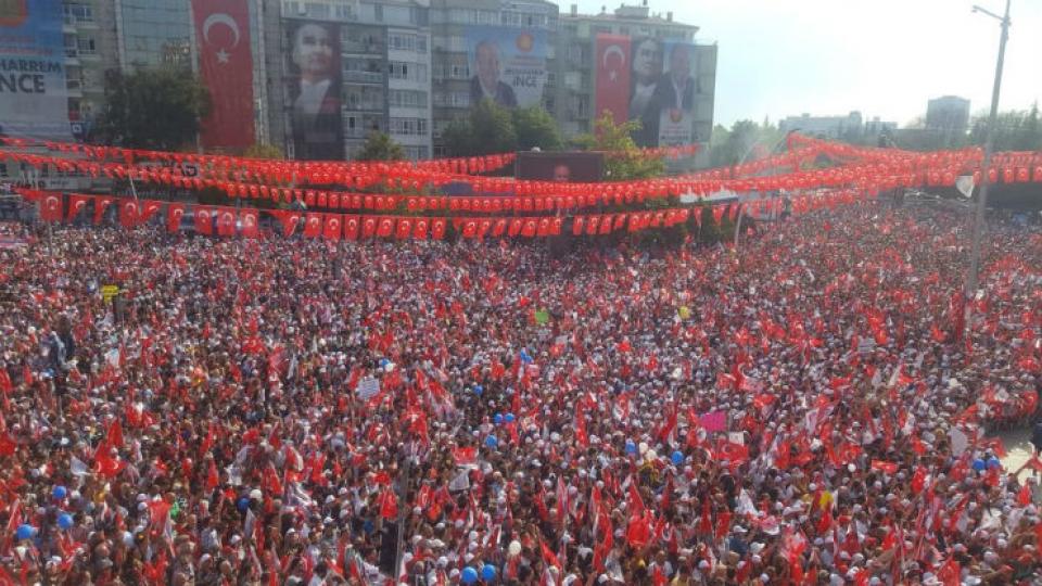 Serhatın Sesi / Serhat Diyarından Haberler / İnce Ankara’daydı: Zafer muhteşem olacak, sakın moral bozup sandıkları terk etmeyin