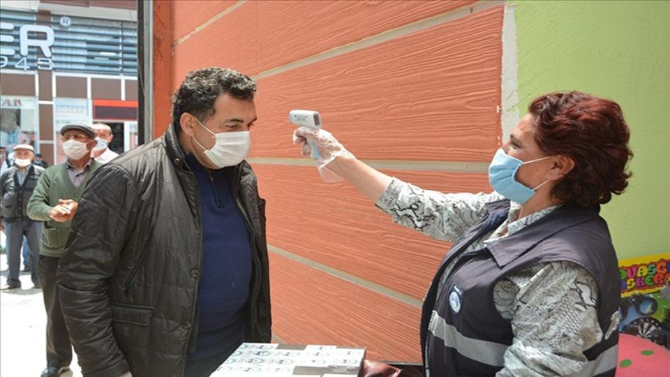 Serhatın Sesi / Serhat Diyarından Haberler / Ardahan Belediye Başkanı Faruk Demir, halk pazarını ziyaret etti
