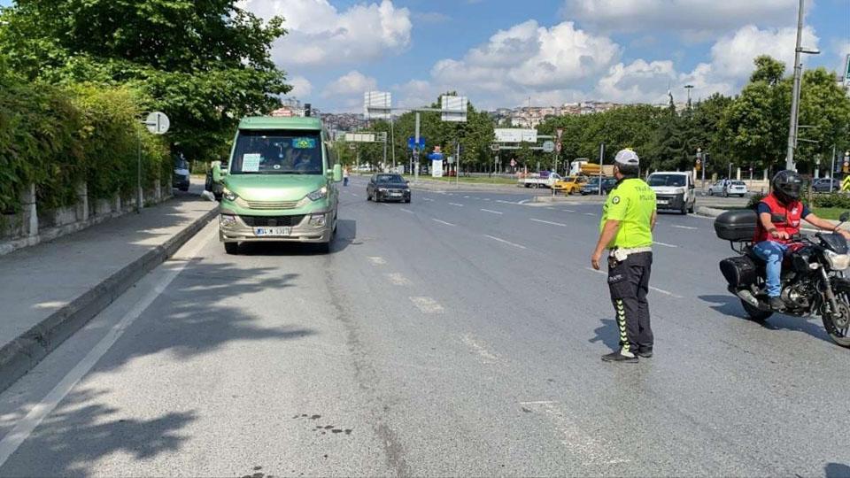 Fazla yolcu taşıyan minibüs şoförüne para cezası