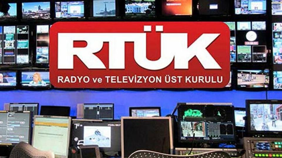 Tele 1 ve Halk TV'ye ekran karartma cezası