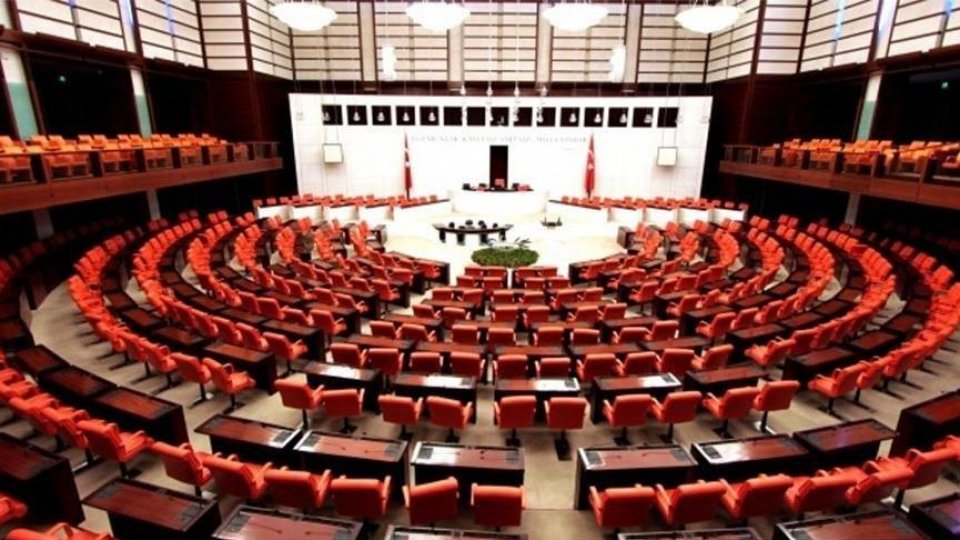 İşsiz gençlere ‘vatandaşlık maaşı’ teklifine AKP ve MHP’den ret