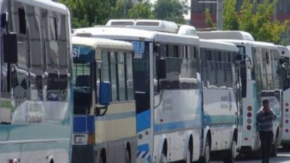 Serhatın Sesi / Serhat Diyarından Haberler / Kars Belediyesi Dolmuş Şoförlerini Uyardı!